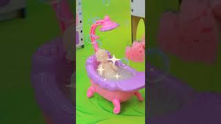 Купаем миниатюрного малыша #shorts