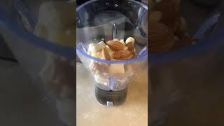 SMOOTHIE with some NUTS  | #smoothie #banana #shorts #youtubeshorts #delicious #nuts
