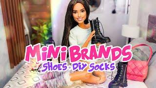 Mini Brands Fashion Series 3 has SHOES!!! PLUS How To Make DIY Cozy Socks