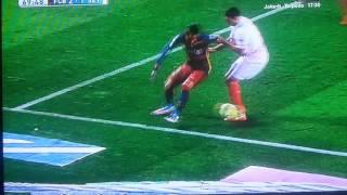 Neymar amazing backheel nutmeg vs Sevilla