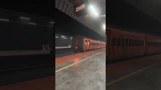 Watch till the end 🫣 #funny #trainvideos #trending