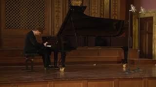 Maksim Zonov - W.A. Mozart: Sonata in F major K.332 1st Movement