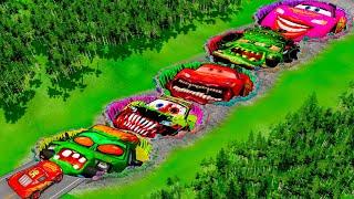 Mega pits with McQueen and Pixar Cars Vs Big & Small Lightning McQueen! BeamNG Drive Battle!