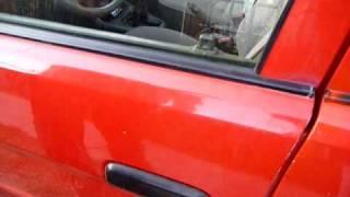 Abiendo un auto con la señal del celular a distancia...