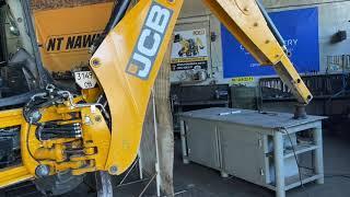 Быстрый ремонт телескопа JCB 3CX с помощью комплекса BORWERK BM40