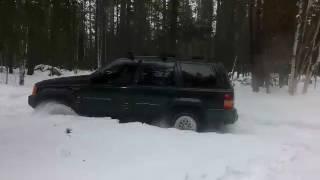 Jeep grand cherokee zj in snow