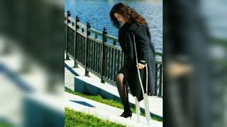 Classic Amputee Lady Road Crutching | One Legged Girl in High Heel   | Amputada