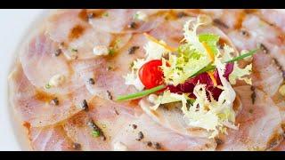 Carpaccio de bacalao con tomate