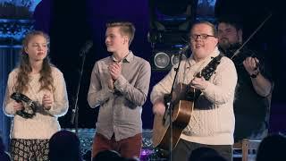 Angelo Kelly & Family - O Come All Ye Faithful (Dublin 2016)