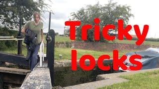 Tricky locks on the Oxford Canal - Narrowboat Girl