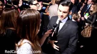 Red Carpet Roxy chats with Wes Bentley from The Hunger Games