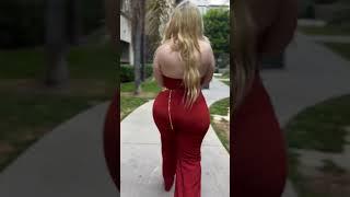 Thick girl walking #thick #thickfit #tiktok #walking #pawg #blonde #booty #gym