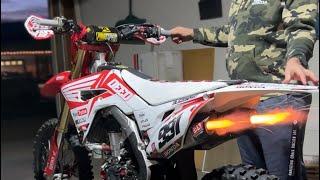 Honda CRF450R Shoots Fire on Rev!