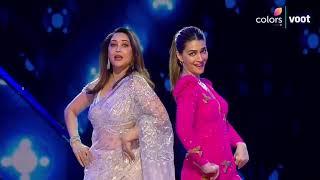 Madhuri Dixit and Kriti Sanon's GRACEFUL performance on 'Badi Mushkil' steals hearts