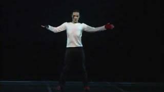 Ricardo Walker Dancing Popping and MJ's Style