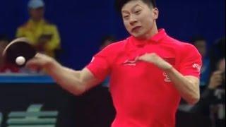 Топ-спин справа делает  Ma Long