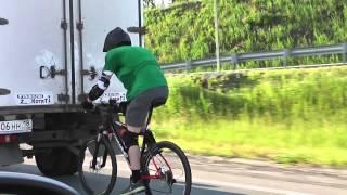 На велосипеде со скоростью 100 км/ч. MTB bicycle racing 100km/h