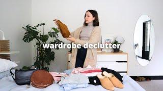 decluttering my minimal capsule wardrobe