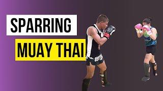 Sparring de Muay Thai - Atletas Luana Vitoria e David Araújo