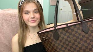 ASMR What's In My Purse 