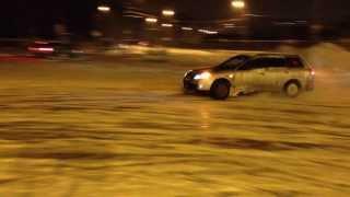 Nissan Wingroad Winter Drift