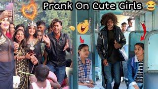 मेंहदी लगा Ke रखना जीजा जी आ गए  Funny Prank In Public 2023 || Amazing Reaction || Ritik Jaiswal