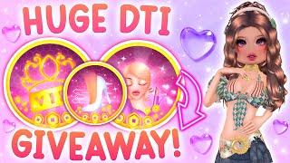 HUGE DRESS TO IMPRESS GIVEAWAY! HOW TO GET FREE VIP, CUSTOM MAKEUP AND FAST WALK! || ROBLOX