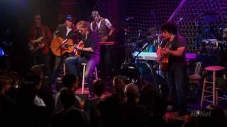 Hall & Oates - Maneater HD (Live)