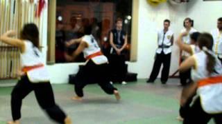 |DONABRUXA| - Bruxinha Evelyn - KUNG FU - Exame para faixa JADE - Ng Lan Choy