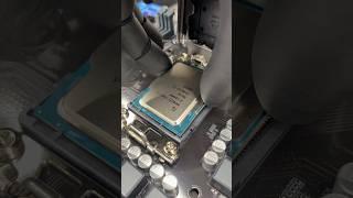 ASMR CPU installation intel i5 12400F #shorts