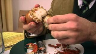 Aprender a comer marisco: la nécora gallega [Eating seafood: crab]