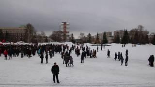 Митинг на Центральной площади Тольятти (эпизод)