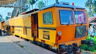 Indian Railways Track Maintenance Machine  Train II Train & Friends II