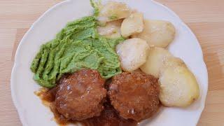 Fjordland Meat Patties With Bacon In Brown Sauce With Shallots, Green Pea Puree And Sliced Potatoes