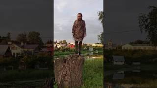 Sean-nos step on a stump in Suzdal