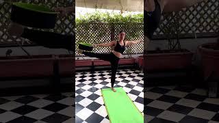 Kareena Kapoor Khan Fitness Mantra I Bebo’s Yoga Session #kareenakapoor #bollywoodlive