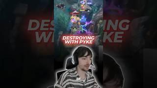 Destroying Enemy with Pyke #leagueoflegends #leagueoflegendsclips