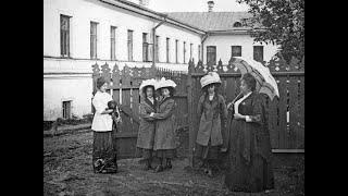 "ОБОРВАННЫЕ СТРУНЫ".. (Фото гр. "История России в фотографиях"), муз. Петра Гапона (старинный вальс)