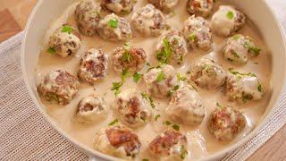 This is the most delicious meatballs i've eaten. IKEA meatballs style but better!