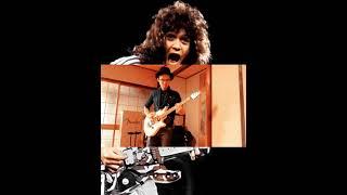 VAN HALENUNCHAINED RESPECT EDDIE VAN HALEN　Van Halen - Topic @VANHALENARCHIVE