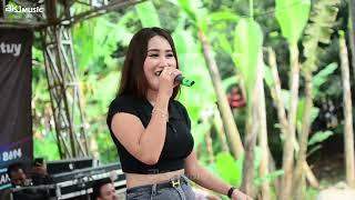 Diana Vanesa-Bunga dahlia-BKJ musik in dukuh kaung