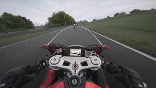 Overtaking Goes Wrong! Kawasaki ZX10R vs BMW M1000RR