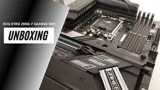 ROG Strix Z690 F Gaming WiFi unboxing