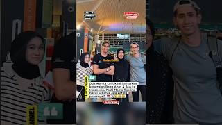 Dua wanita cantik ini hantarkan kepergian Bang Anas & Aus ke Indonesia!!! ️ #aisar #aisarkhaled