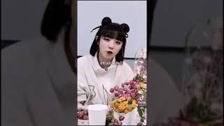 Yuqi and Minnie 'English Time' they're so cute :D