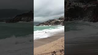 a storm begins at sea, do you like waves? I yes! #sea