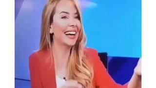 Yayın öncesi raple hazırlık yapan Deniz Satar tatlılığı