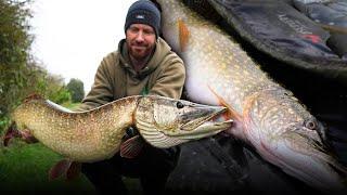 Pike Fishing the River Trent - Battling the elements