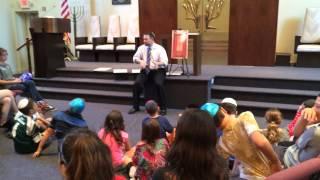 Rabbi Gaber talking to the school kids first day 2014