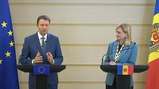 Conferință de presă susținută de: Doina Gherman și Siegfried Mureșan